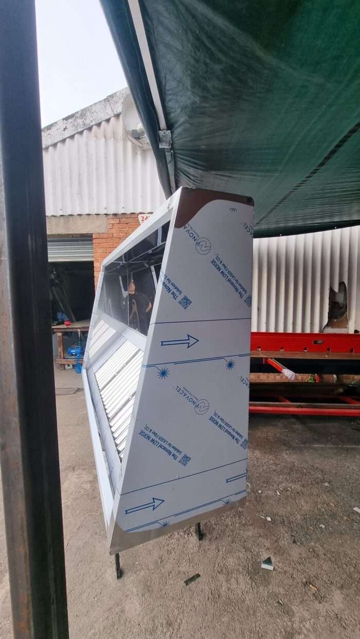 180 cm Extraction Canopy - Image 4