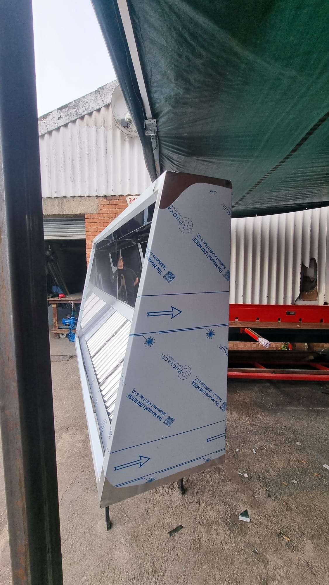 canopy3 180 cm Extraction Canopy - Image 4
